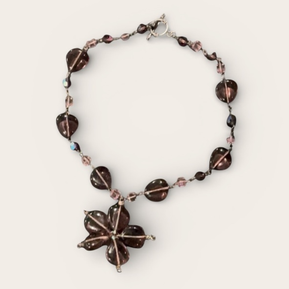 Gorgeous Elegant Amethyst Beaded Flower Necklace